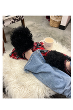 Load image into Gallery viewer, Fuzzy Black Slippers
