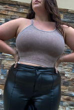 Load image into Gallery viewer, Curvy Mocha Ribbed Seamless Cami Top
