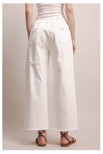 Load image into Gallery viewer, White Party Distressed Jeans
