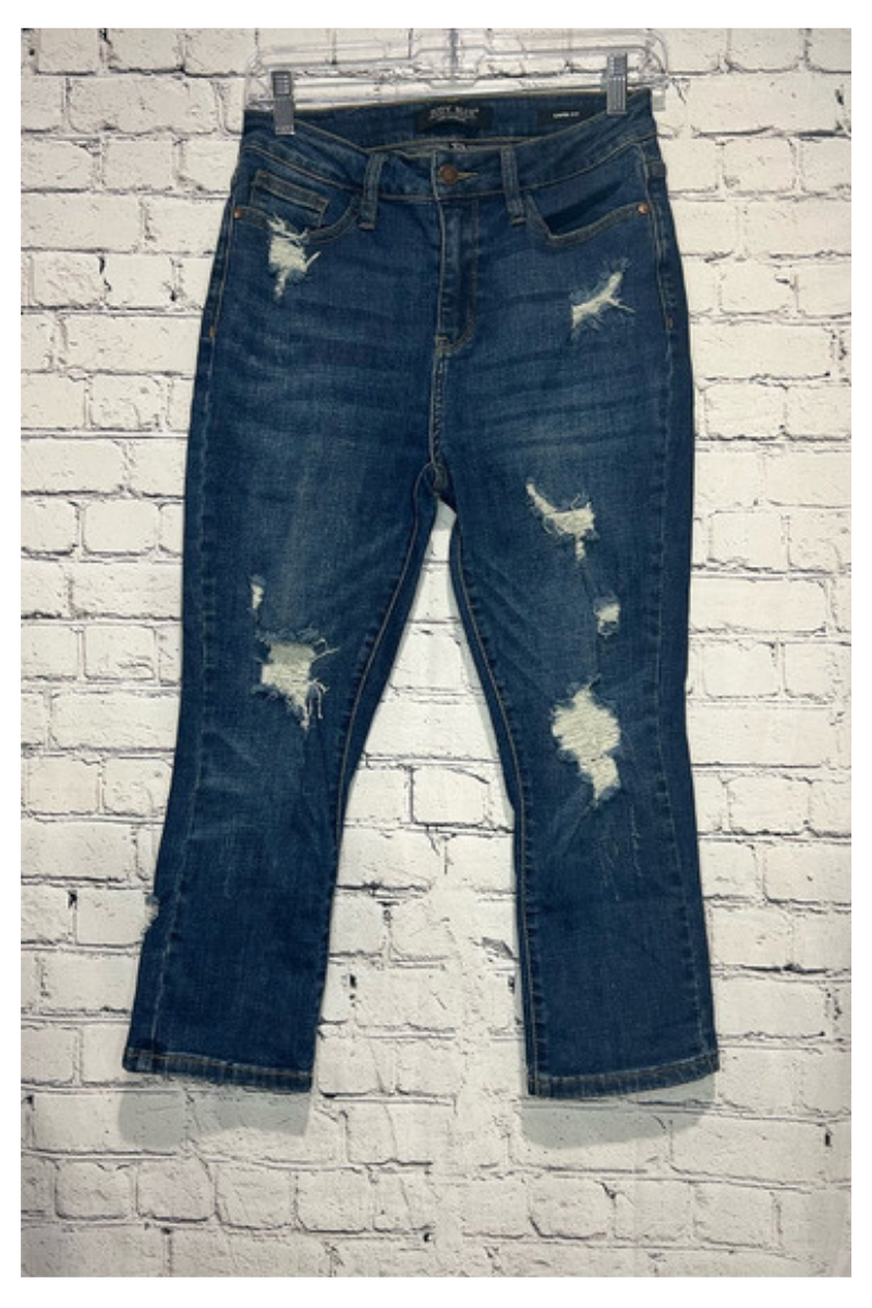 Judy Blue Distressed Capris