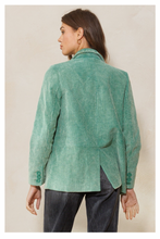Load image into Gallery viewer, Curvy Jade Blazer
