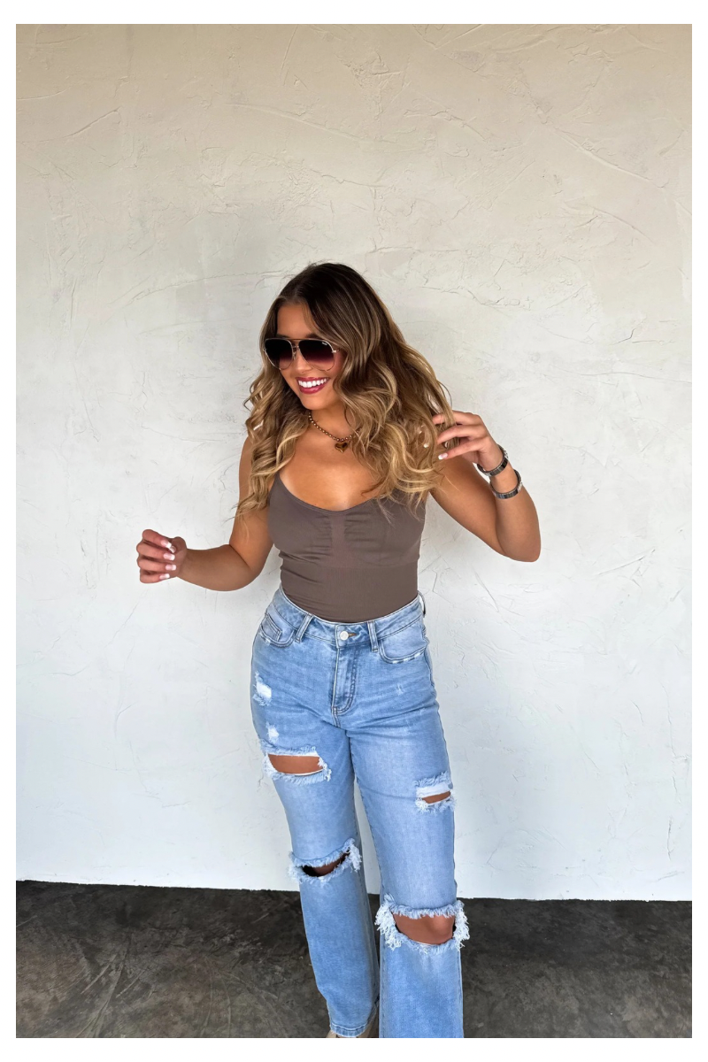 Ashland Distressed Jean