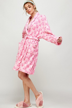 Load image into Gallery viewer, Pink Hearts Cozy Robe
