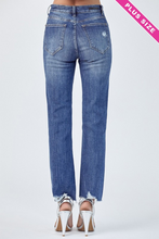 Load image into Gallery viewer, Risen Curvy Raw Hem Jeans
