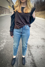 Load image into Gallery viewer, Zenana Boyfriend Cuff Jeans
